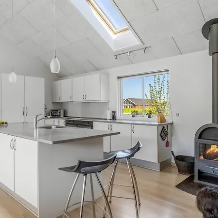 Dom wakacyjny Finwith - 600m From The Sea By Interhome *